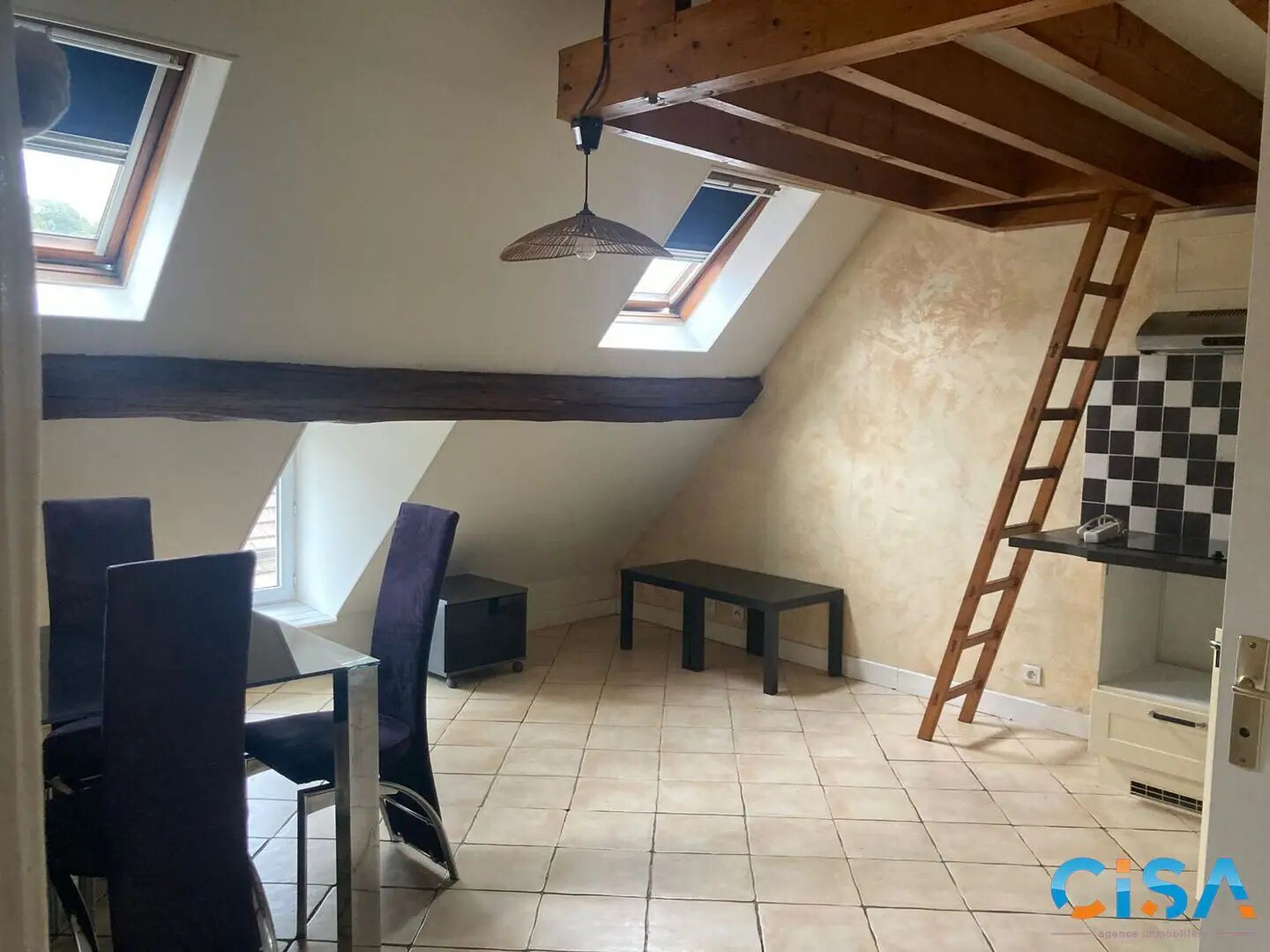 Appartement à louer, 19m², Pont-Sainte-Maxence