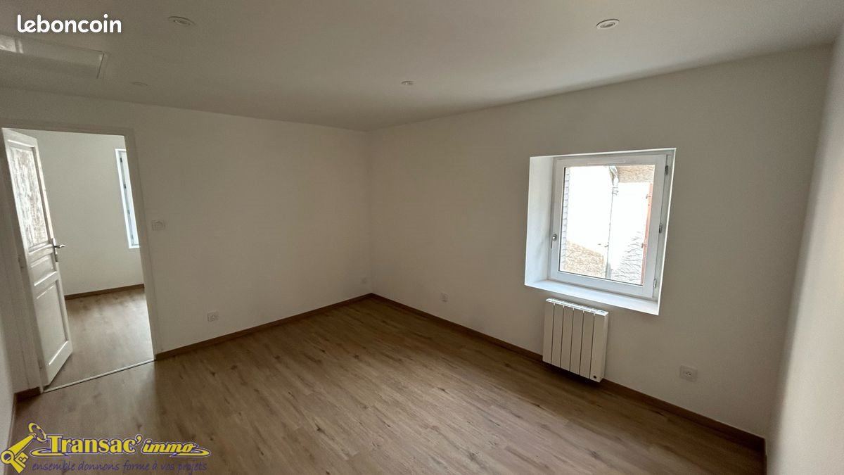 Appartement à louer, 77m², Châteldon