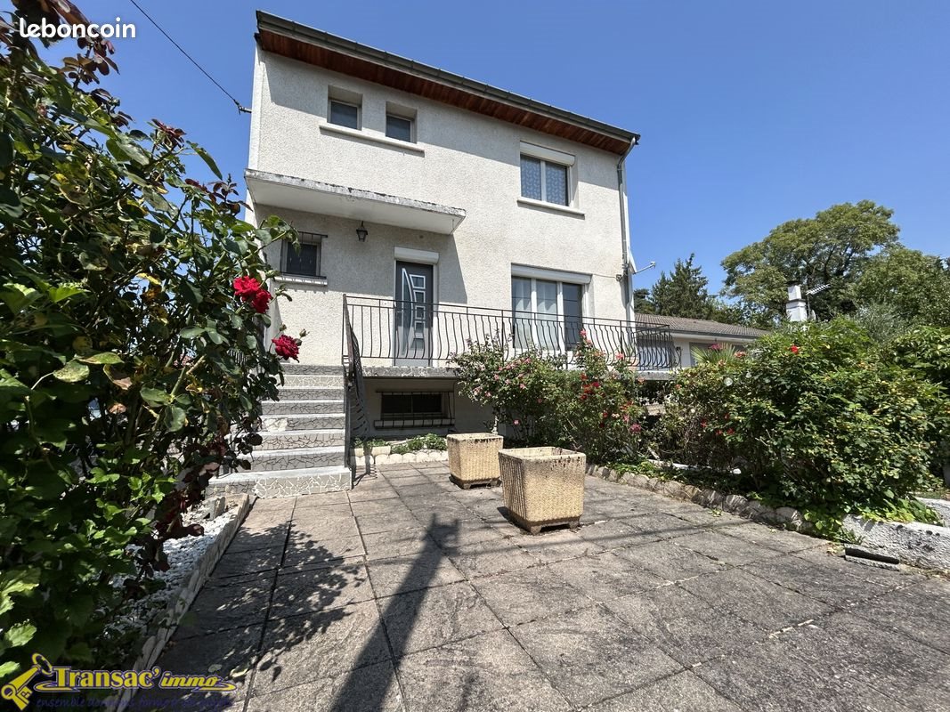 Maison à vendre, 100m², Puy-Guillaume