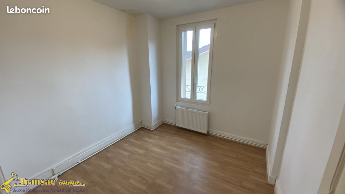 Maison à louer, 76m², Courpière