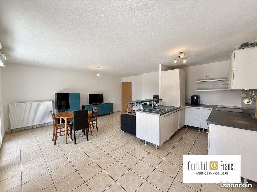 Appartement à vendre, 70m², Cruseilles