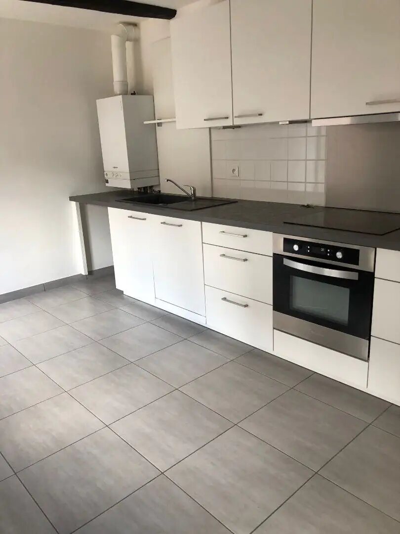 Appartement à louer, 81m², Hangenbieten