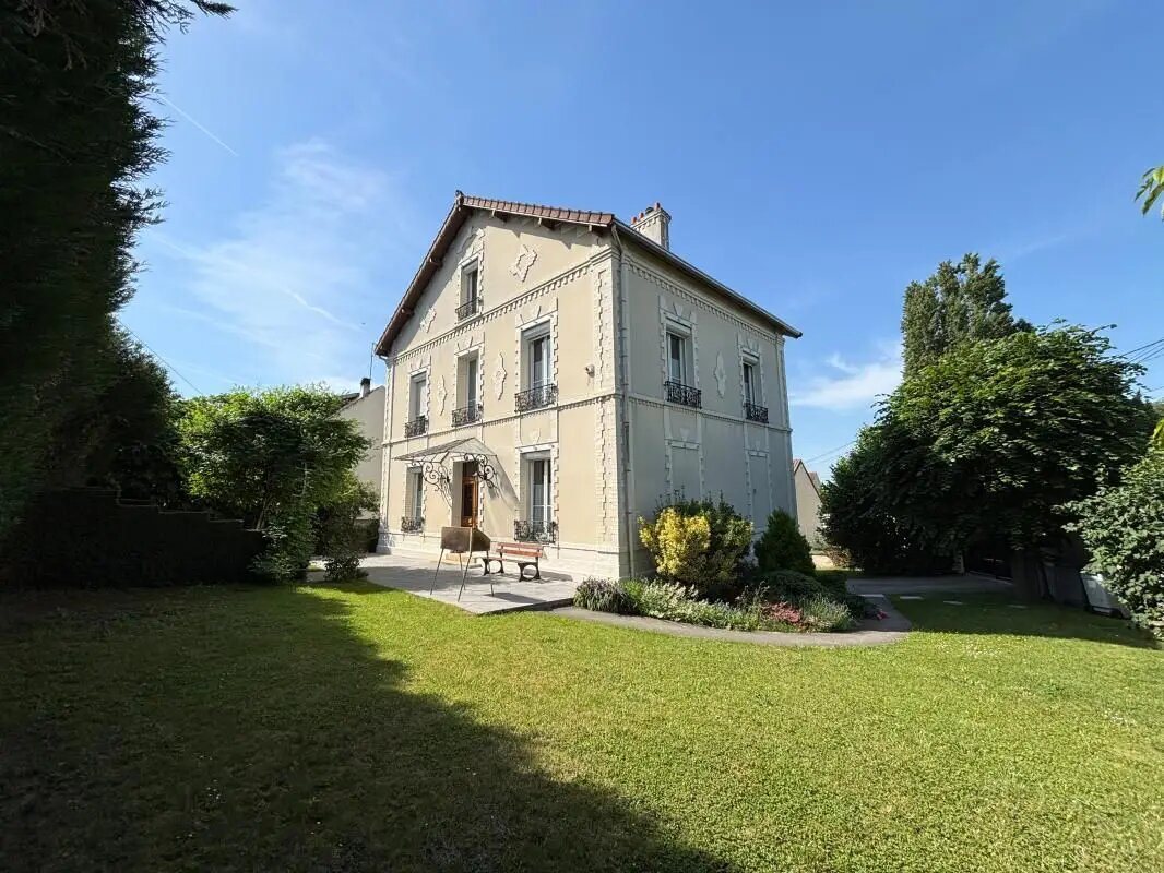 Maison à vendre, 204m², Le Thillay