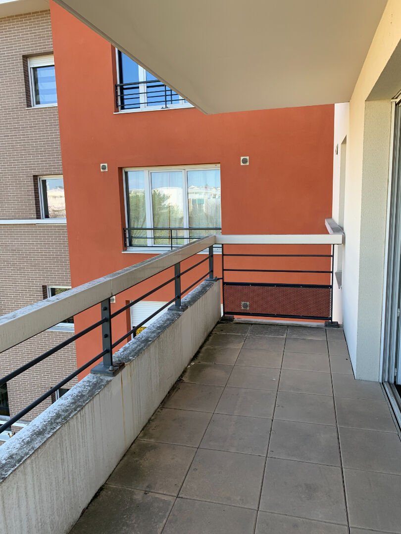 Maison à louer, 2m², Créteil