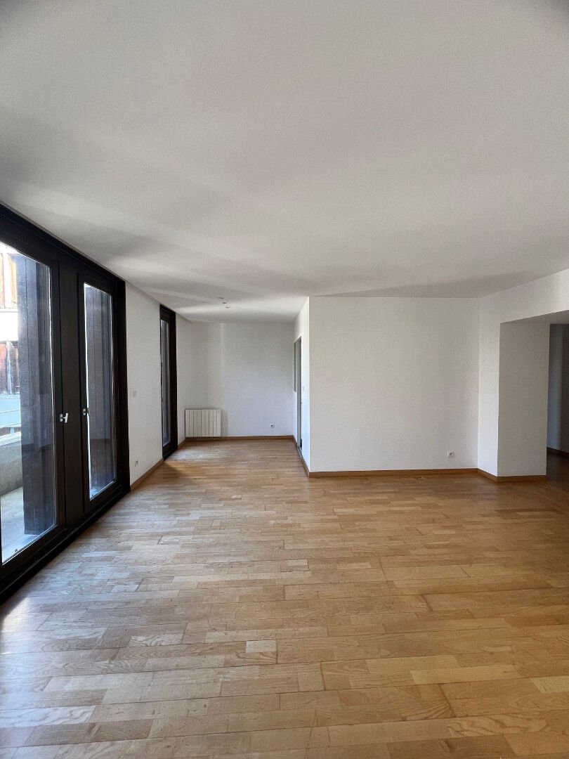 Maison à louer, 3m², Paris 16ème