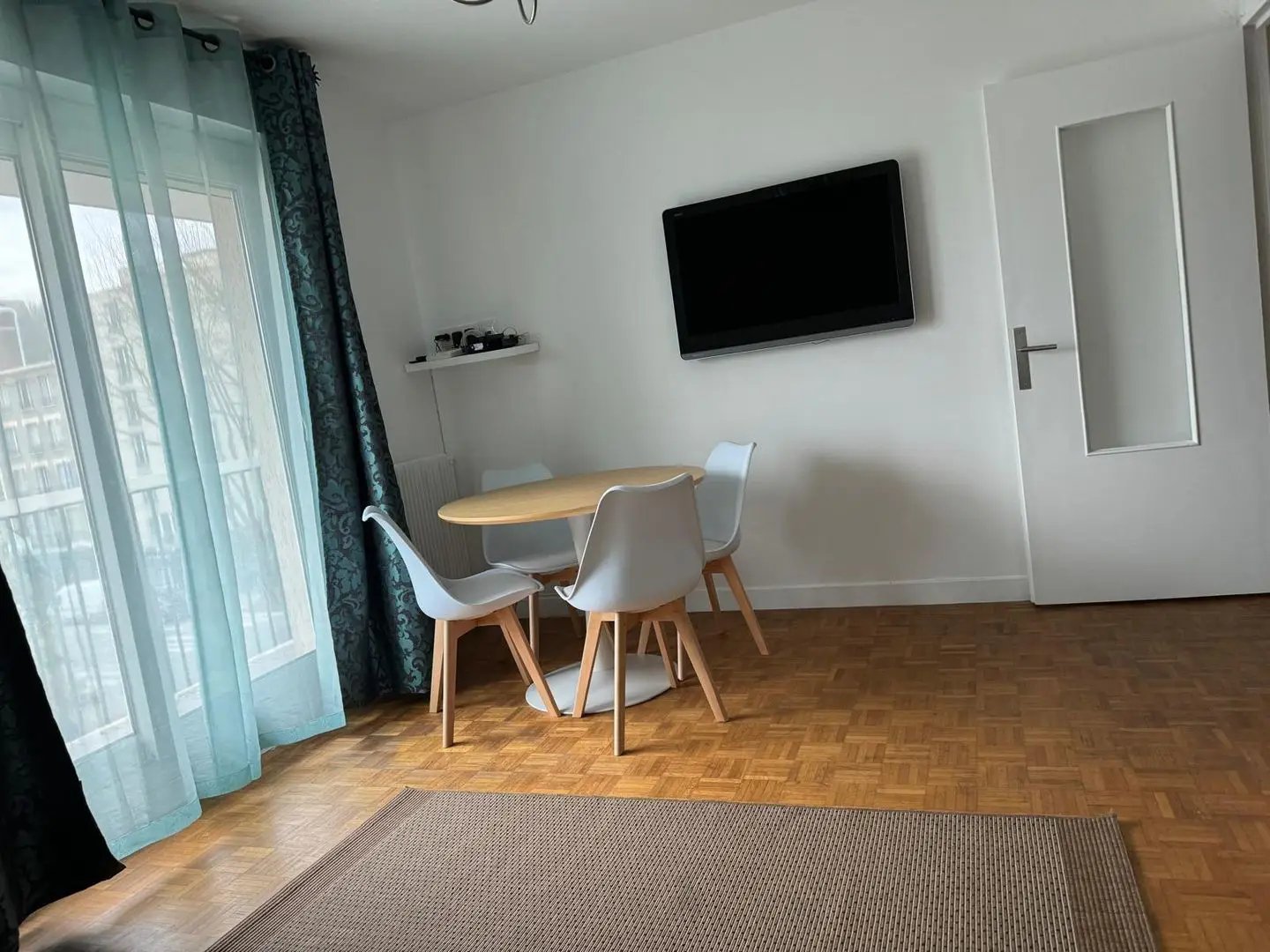 Appartement à louer, 70m², Issy-les-Moulineaux