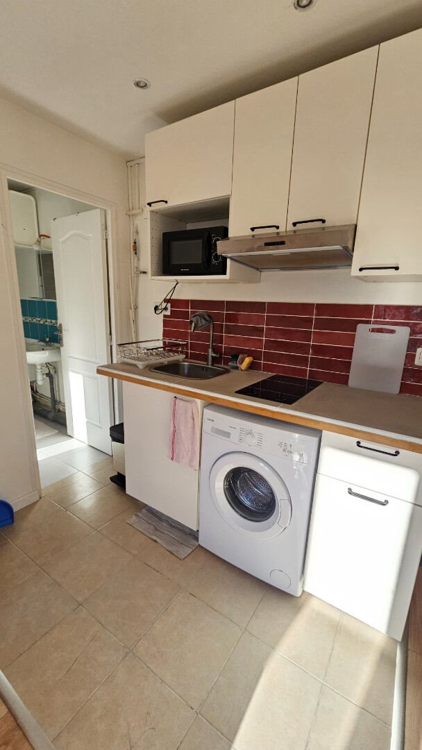 Appartement à louer, 28m², Paris 18ème