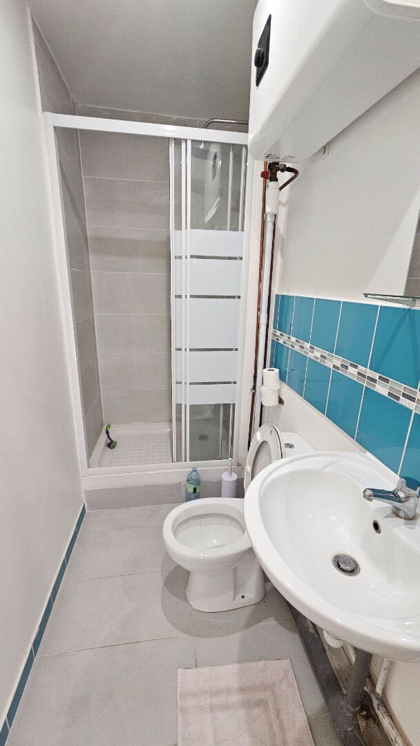 Appartement à louer, 28m², Paris 18ème