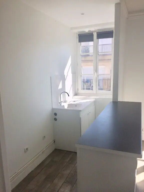 Appartement à louer, 32m², Issy-les-Moulineaux