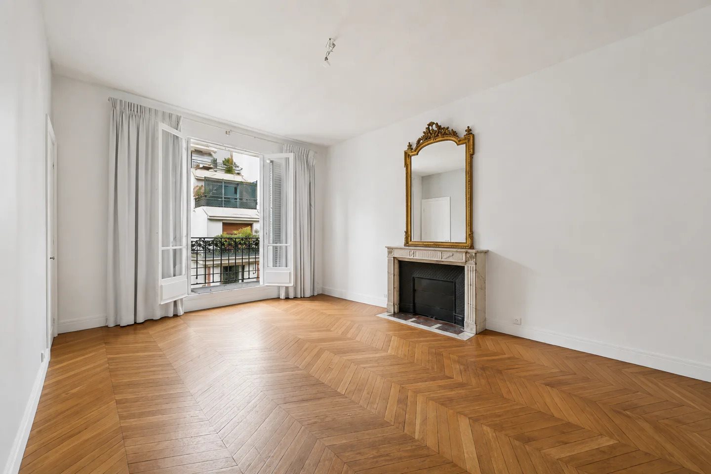 Appartement à louer, 206m², Paris 16ème