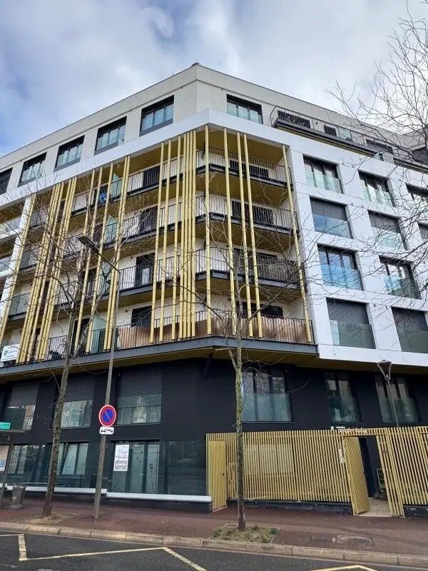 Appartement à louer, 85m², Suresnes