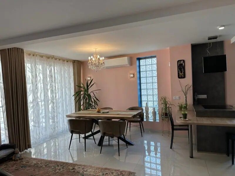 Appartement à vendre, 110m², La Courneuve