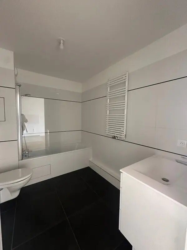 Appartement à louer, 43m², Courbevoie