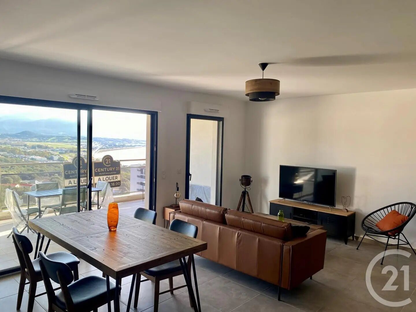 Appartement à louer, 68m², Ajaccio