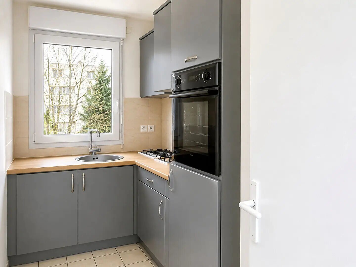 Appartement à louer, 39m², Courbevoie