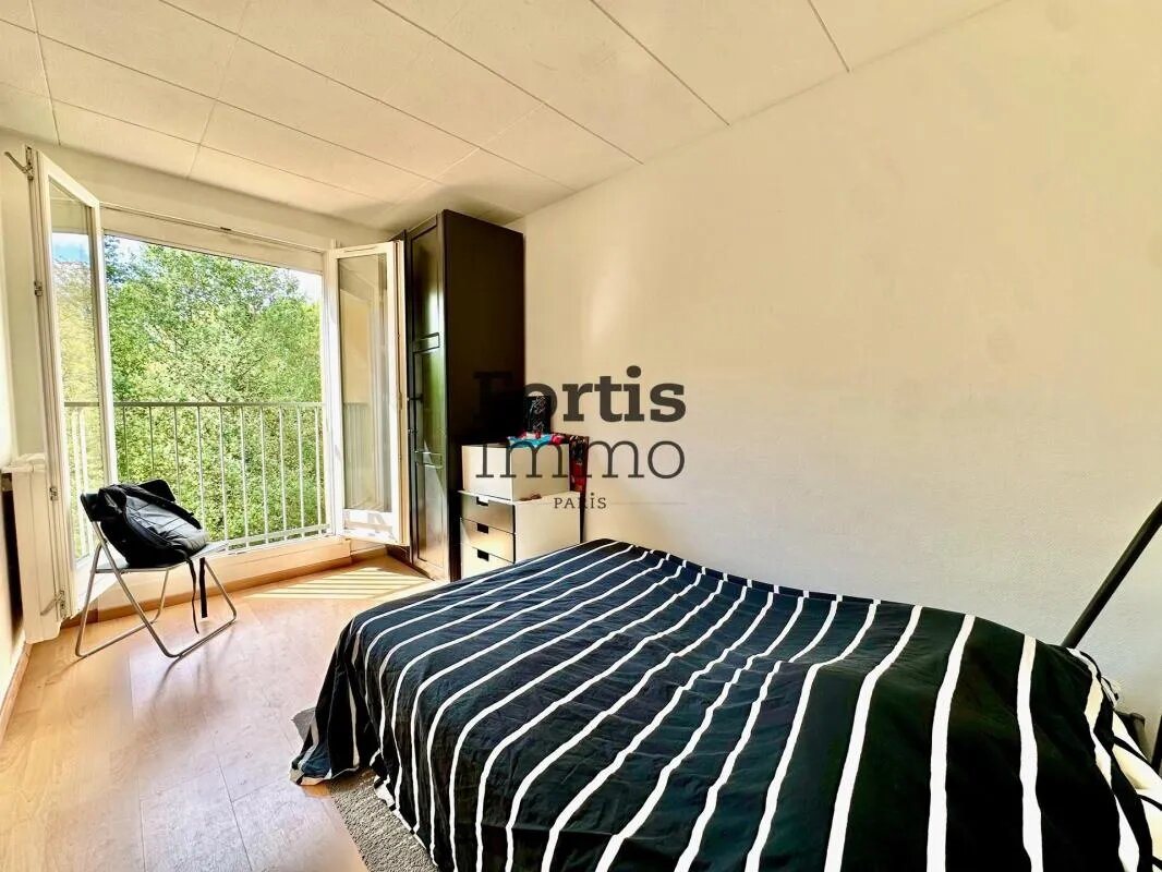 Appartement à vendre, 71m², Bruyères-le-Châtel