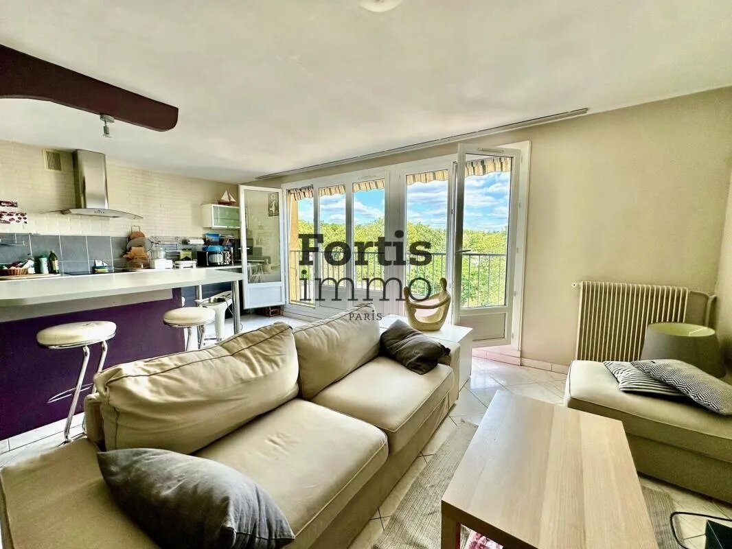 Appartement à vendre, 71m², Bruyères-le-Châtel