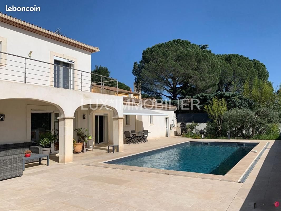 Maison à vendre, 250m², Beaucaire