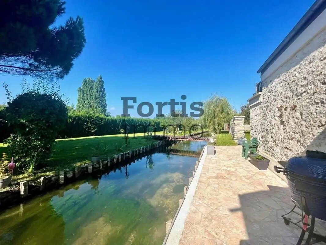 Maison à vendre, 330m², Saint-Germain-sur-Ecole