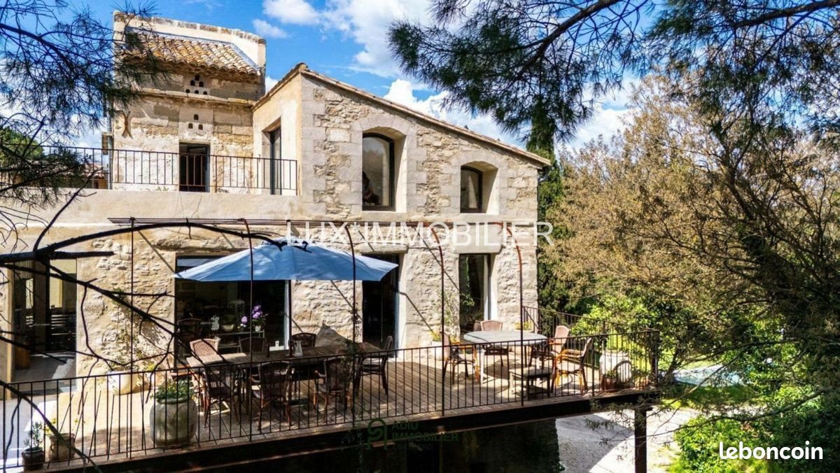 Maison à vendre, 360m², Uzès