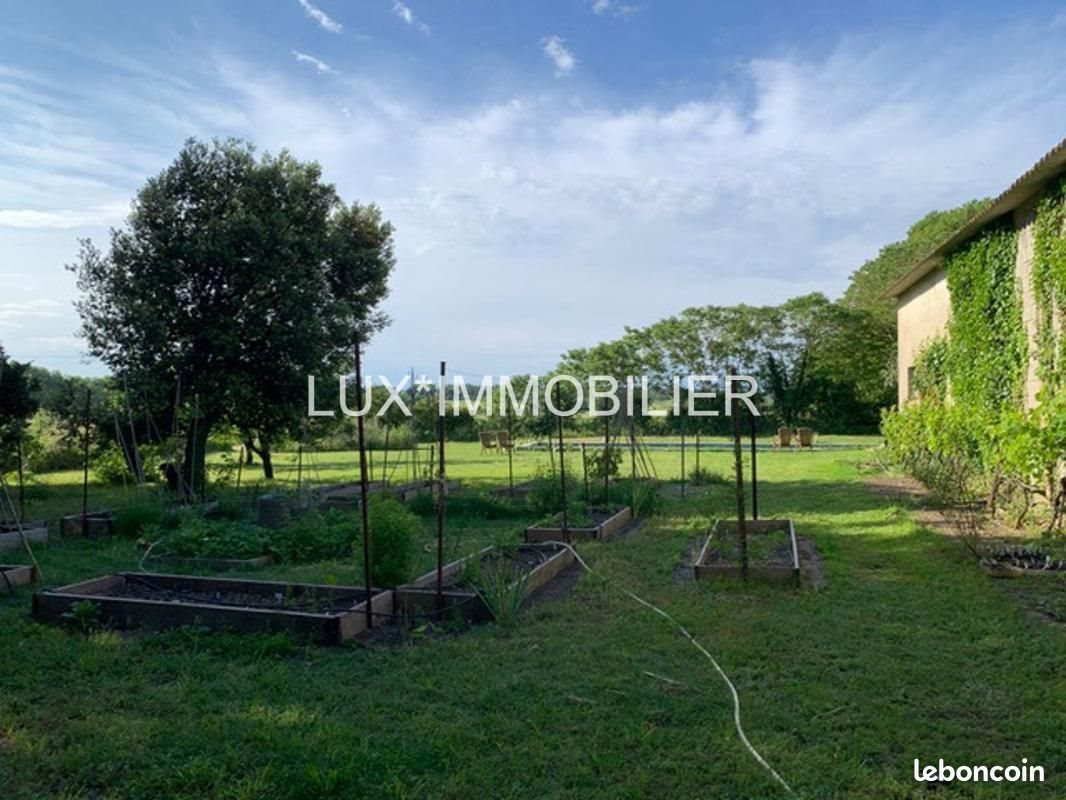 Maison à vendre, 360m², Uzès