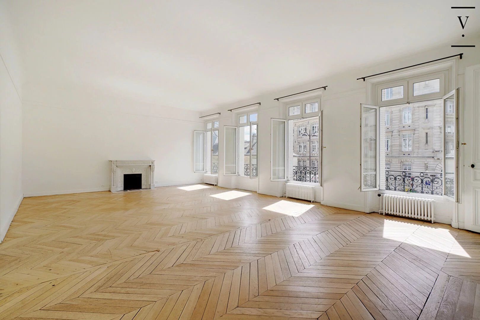 Appartement à louer, 155m², Paris 10ème