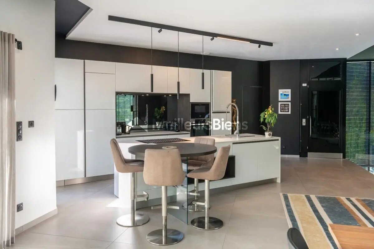 Maison à vendre, 300m², Tresserve