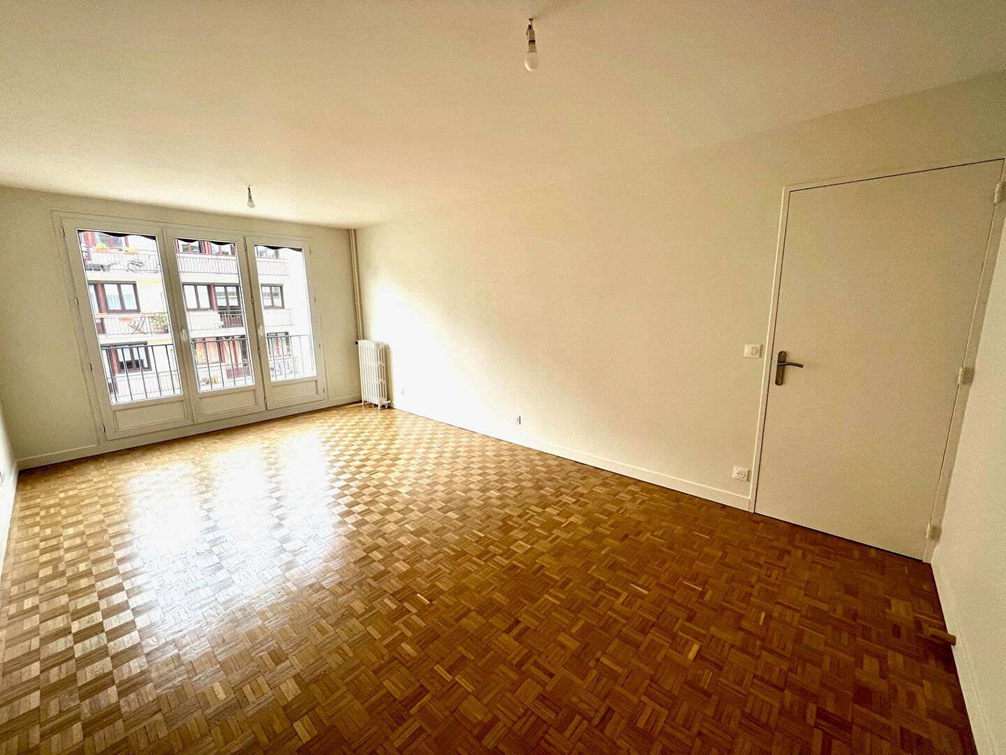 Appartement à louer, 88m², Courbevoie