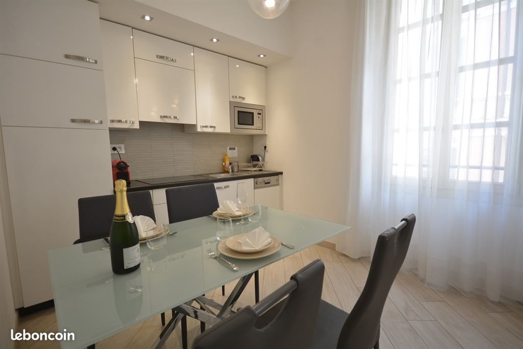 Appartement à louer, 27m², Cannes