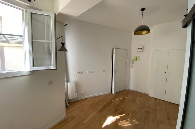 Maison à louer, 17m², Paris 15ème