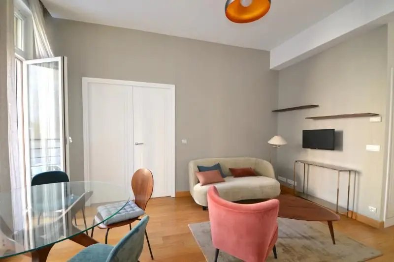 Appartement à louer, 42m², Paris 16ème