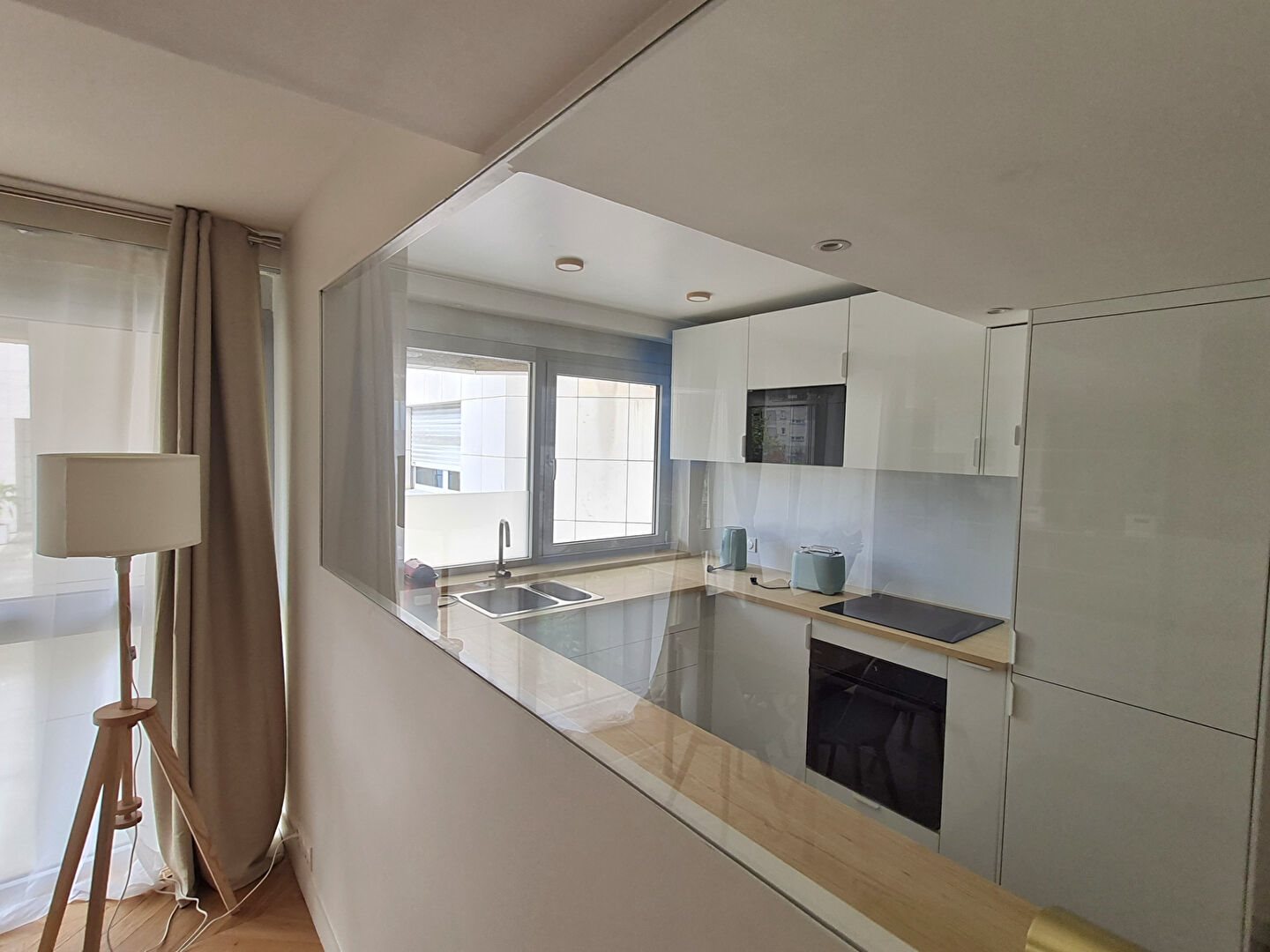 Appartement à louer, 74m², Suresnes