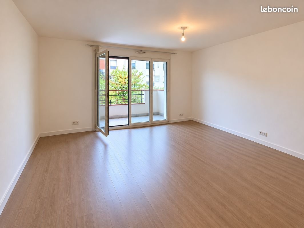 Appartement à louer, 44m², Suresnes