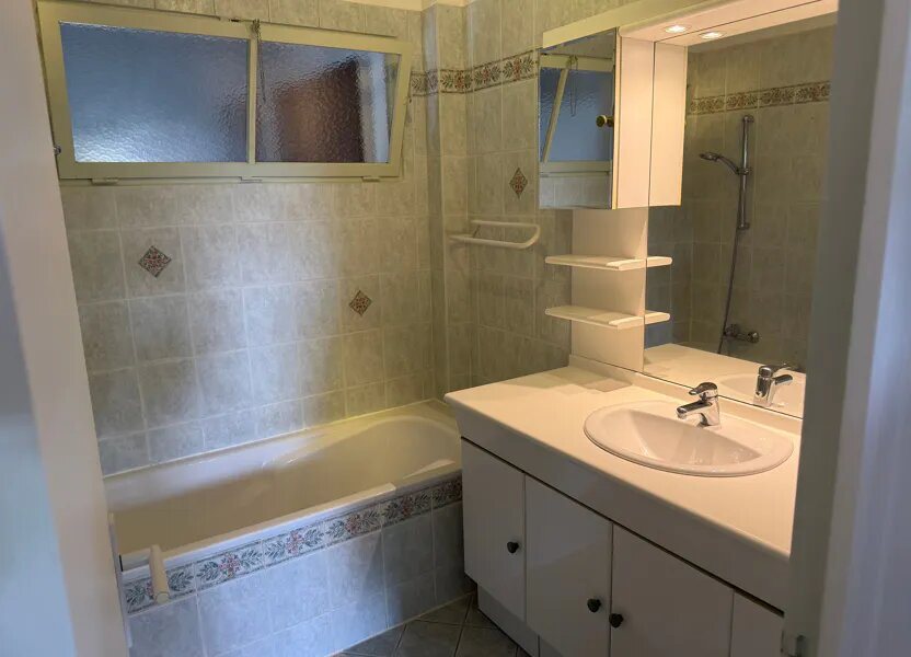 Appartement à louer, 60m², Bailly