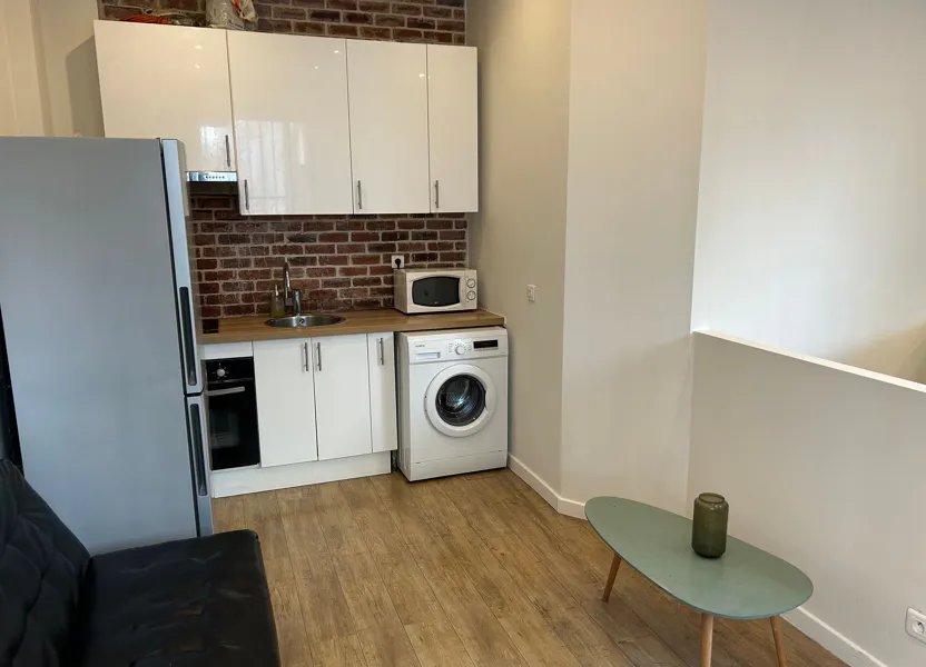 Appartement à louer, 21m², Paris 18ème