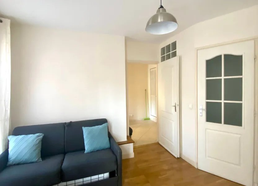 Appartement à louer, 22m², Paris 18ème