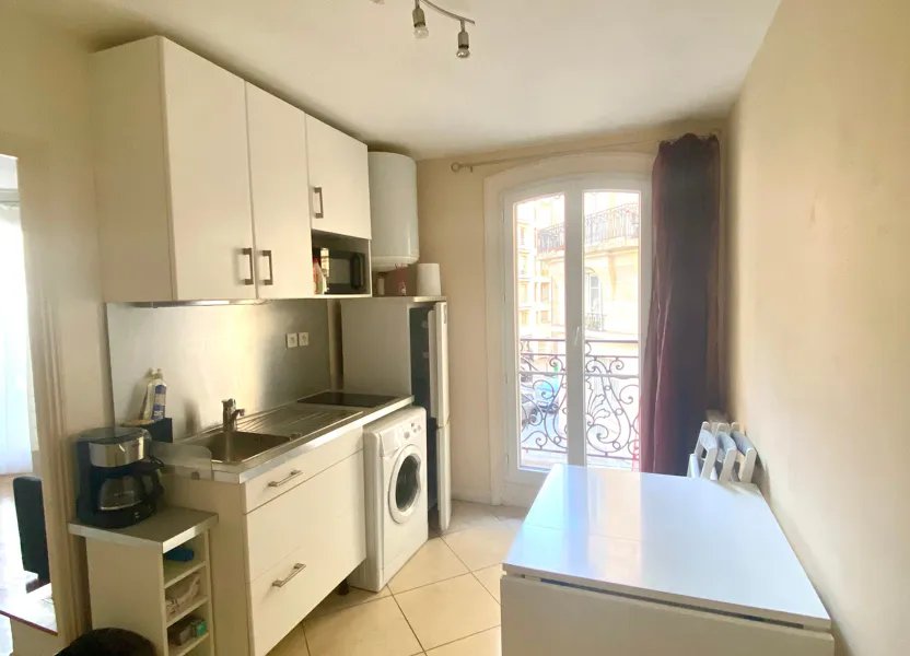 Appartement à louer, 22m², Paris 18ème