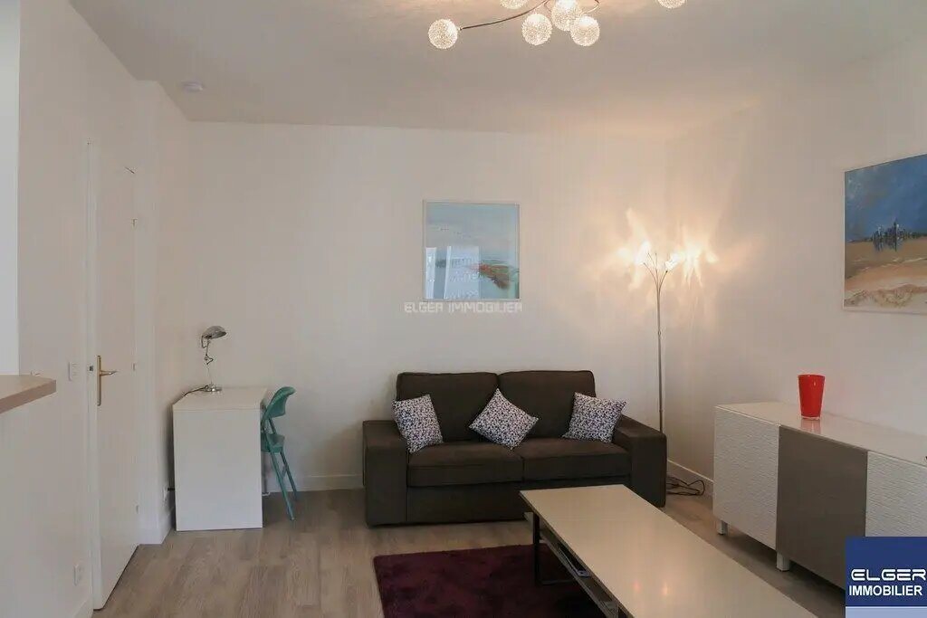 Appartement à louer, 49m², Courbevoie