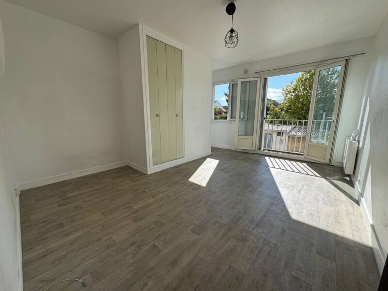 Appartement à vendre, 23m², Pontault-Combault