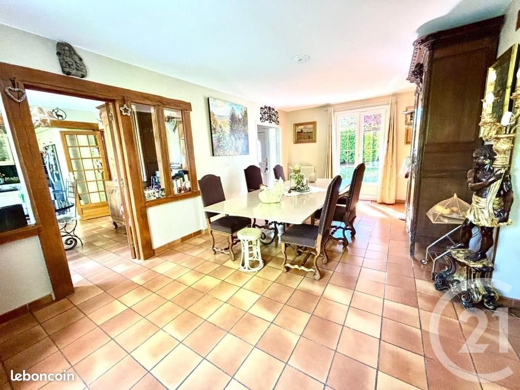 Maison à vendre, 203m², Claye-Souilly