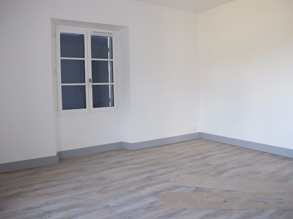Appartement à louer, 54m², Blandy