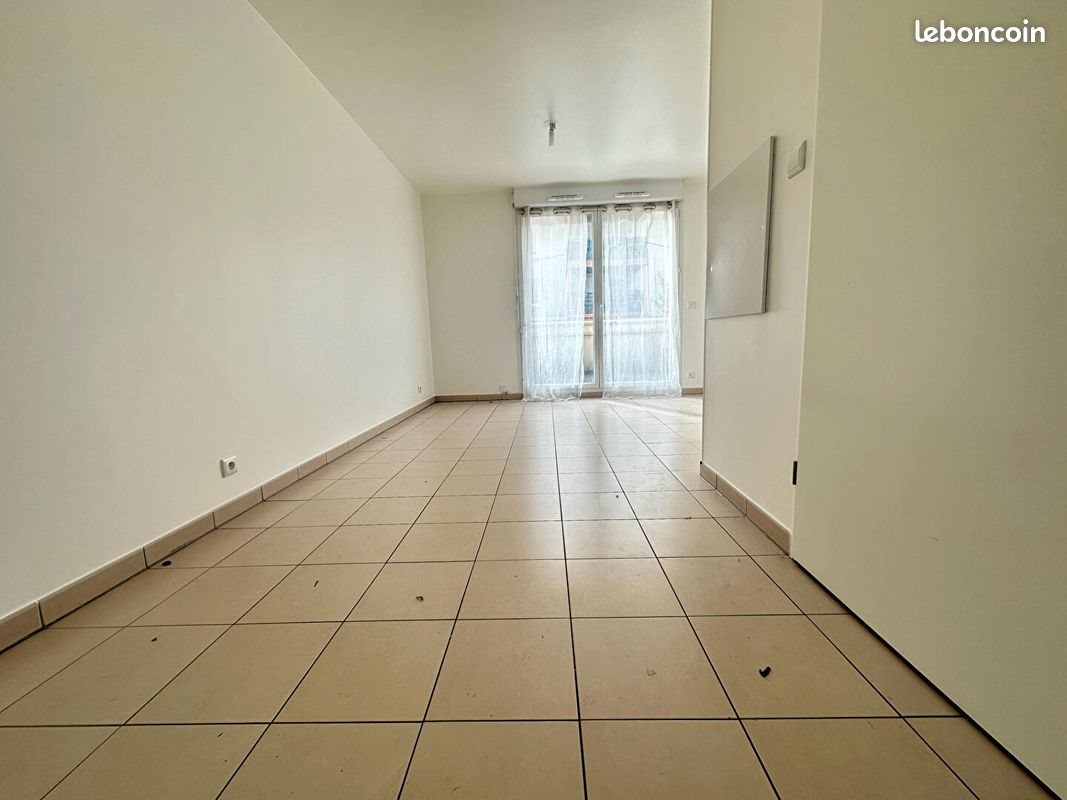 Appartement à louer, 25m², Savigny-le-Temple