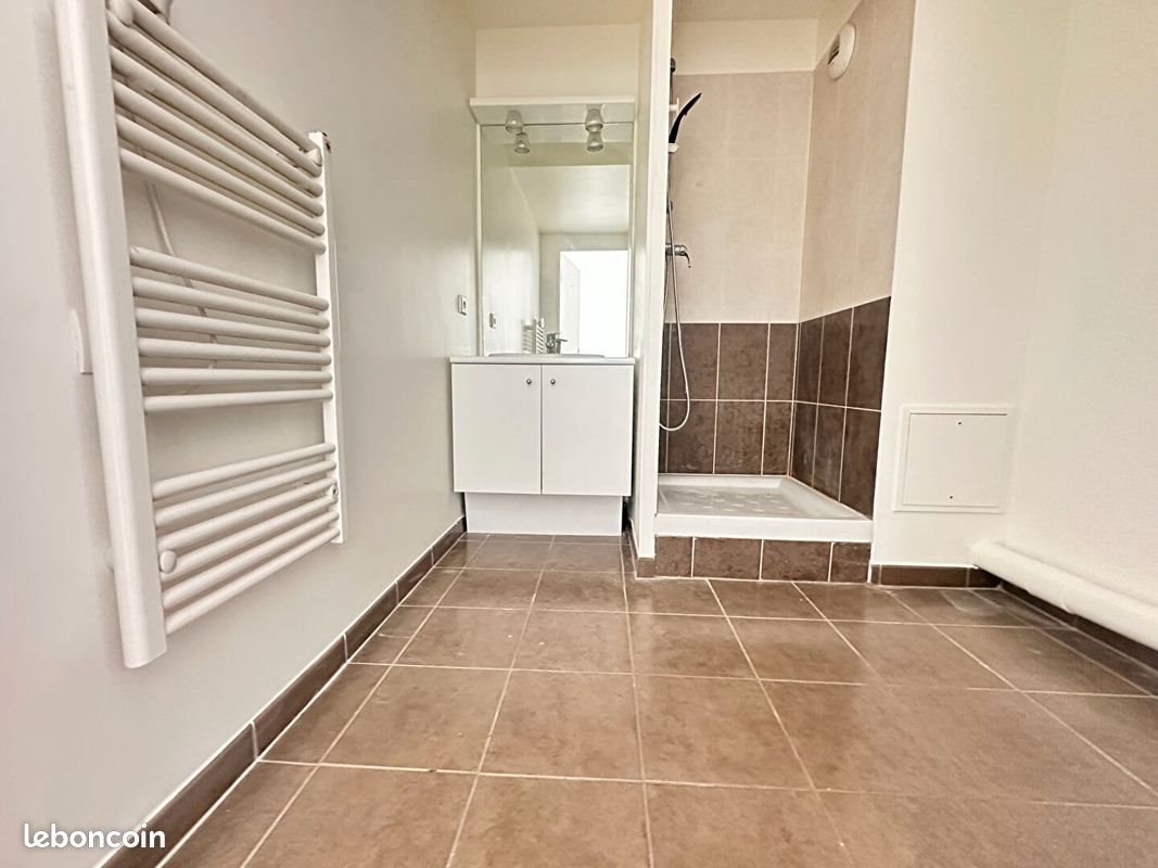 Appartement à louer, 25m², Savigny-le-Temple