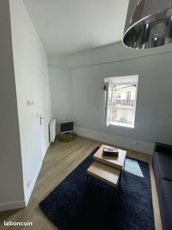 Appartement à louer, 20m², Paris 8ème