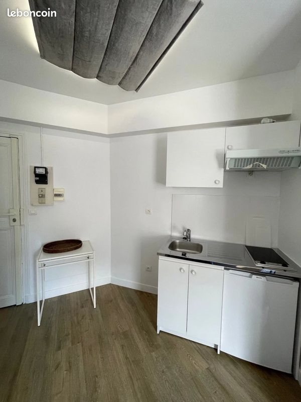 Appartement à louer, 20m², Paris 8ème