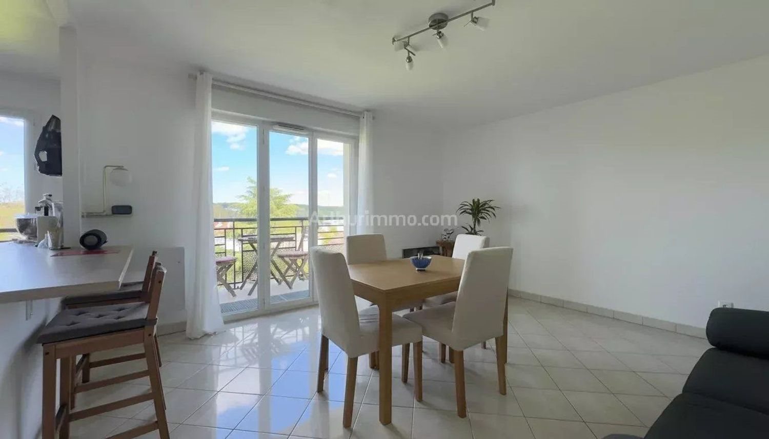 Appartement à vendre, 77m², Saint-Fargeau-Ponthierry
