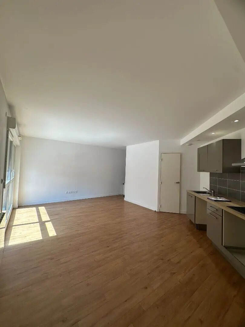 Appartement à louer, 45m², Saint-Thibault-des-Vignes