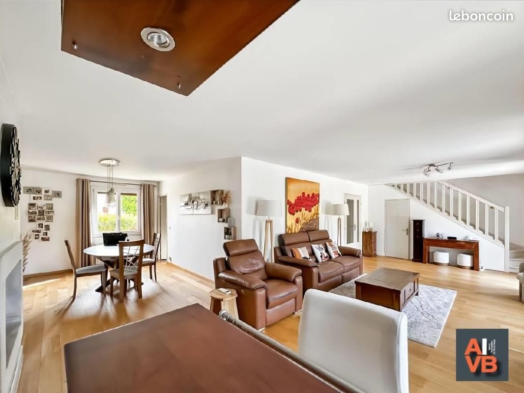 Maison à vendre, 153m², Bussy-Saint-Georges