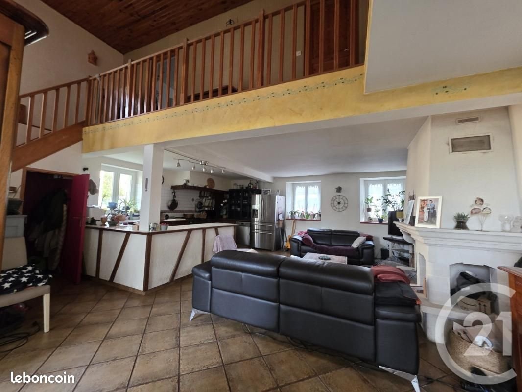 Maison à vendre, 139m², Etrépilly
