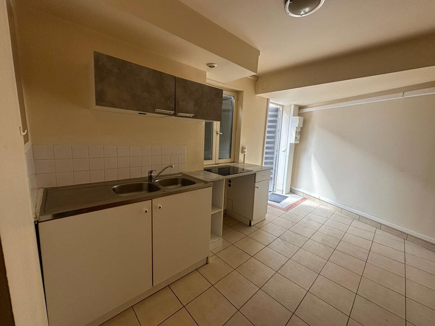 Appartement à louer, 27m², Blandy